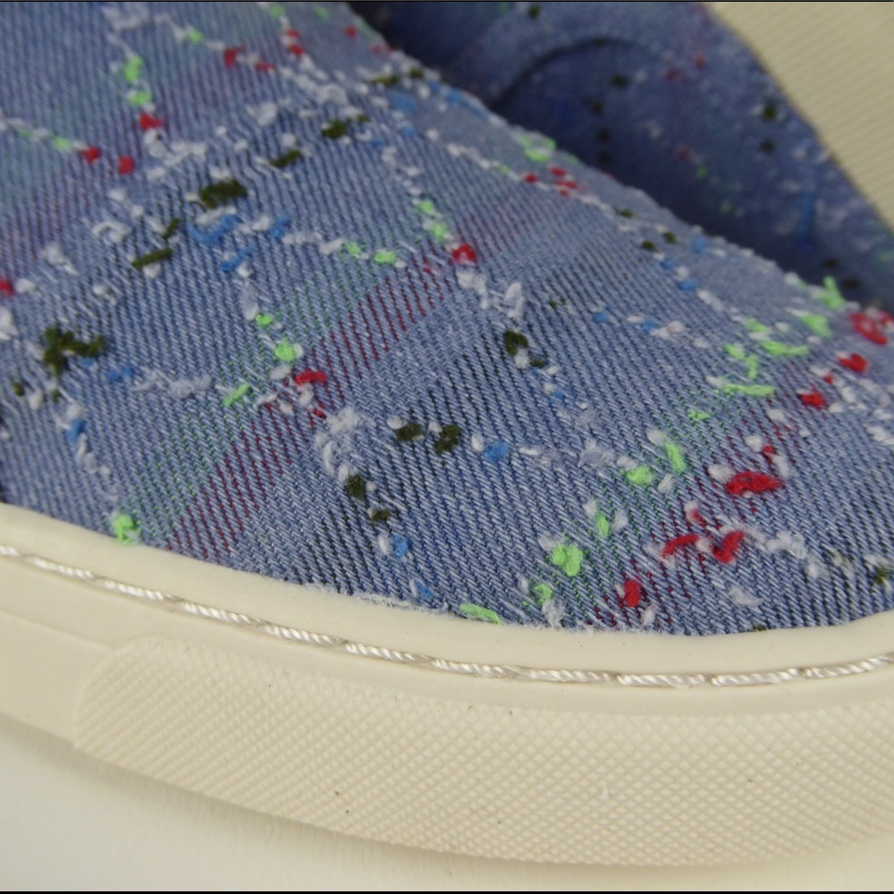 Lucky Brand Lailom Slip On Denim Blue Sneakers NIB - Picture 2 of 7